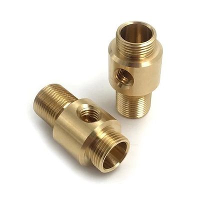 Tourner et fraisage CNC de haute précision pour profil d'extrusion de dissipateur thermique de métaux durcis