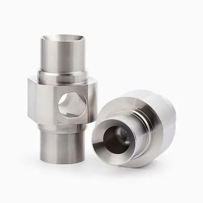 Réservoirs de tournage et de fraisage CNC composites pour le traitement des métaux sur mesure